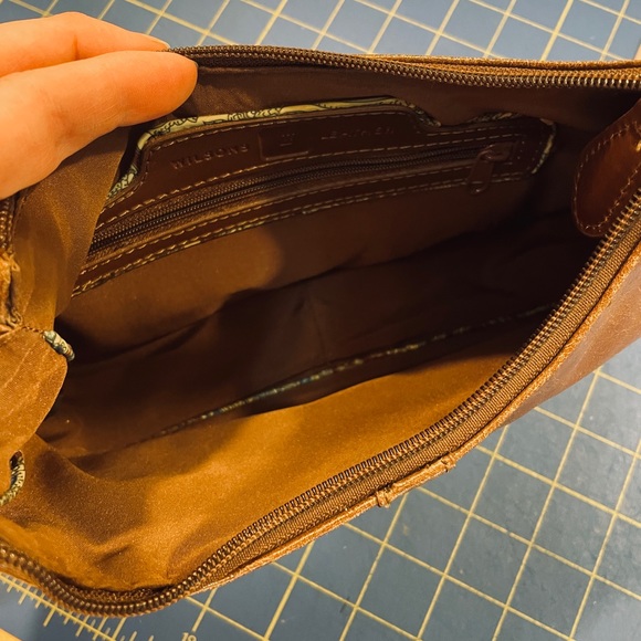 Wilson’s Leather small hobo handbag purse brown - Picture 6 of 6